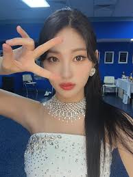 📸Today EVERGLOW] 22.08.27 <#Concert_in_Almaty> 오늘의 에버글로우💜 #EVERGLOW  #에버글로우 #이유 #시현 #미아 #온다 #아샤 #이런 #EVERGLOWinKazakhstan