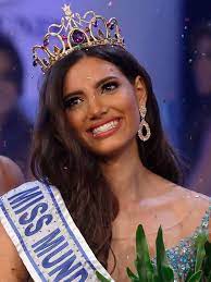 On regrette d'un coup l'eurovision et sa langue officielle. Stephanie Del Valle Miss Porto Rico Est Elue Miss Monde 2016 Chrispoeteofficiel