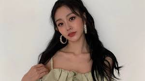 Jisoo: Lovelyz Lesbian Scandal, How A Middle-Aged Man Almost Ruined  Promising K-pop Trainees Life | Times Now
