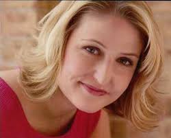 Robin Moler's Instagram, Twitter & Facebook