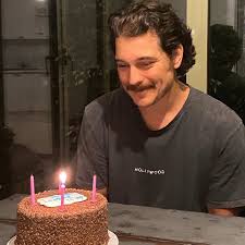 Çağatay ulusoy'un iki ay önce bir jean firmasının reklam filminde birlikte oynadığı manken taylor marie hill ile. Cagatay Ulusoy Yesilcam