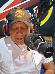 Al aire Julio Cesar Marcano con el tradicional "conteo regresivo" de Z...