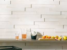 L Inspiration Du Jour Un Revetement Mural Adhesif Elle Decoration Home Decor Decals Mural Decor