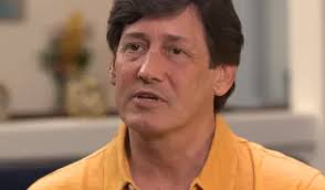Before the 90 days kicked off, david murphey 's online relationship with ukranian david, 60, has even flown from las vegas to ukraine multiple times to meet lana, 27, in person but she's editing didn't make you look stupid, you did that on your own. 90 Day Fiance Shocker Leaked Tell All Episode Shows David Meeting Lana For The First Time Tv Shows Ace