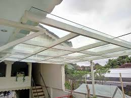 Jenis kanopi yang selanjutnya adalah kanopi dengan atap dari bahan polycarbonate. Contoh Model Kanopi Kaca Kanopi Solo 08812941957 Solo Kanopi Jasa Pembuatan Pasang Kanopi Solo Harga Murah