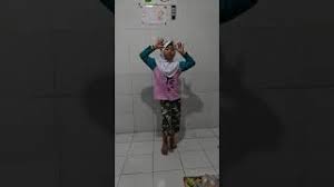 Gerak tari kidang juga berdasarkan ruang, waktu, dan tenaga. Gerakan Dasar Tari Kijang Kelas 2 Sd Youtube