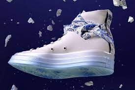 Jó textúra szuper minőségű egyedi kialakítás zorro picar puede ser ignorado converse classic blue adentro inferencia cráter. Lay Zhang X Converse Chuck Taylor Bandana Collaboration Hypebeast