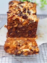 One Bowl Melt And Mix Date And Apricot Loaf Breakfast Cake Sweet Recipes Cake Recipes