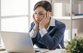 Niște bani se mută de la un tip de investiții, gen companiile de it, către acțiuni mai ieftine, ale unor companii din alte domenii, care promit să profite de relansarea economică în sua, pe fondul politicilor promovate de trump. Nimic Nou Sub Soare Cifrele Din Romania Privind Coronavirusul La Fel De Eronate