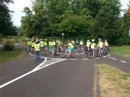 Bewahren sie die unterlagen samt rechnung auf (für die versicherung)! Verkehrserziehung An Der Grundschule Bliesen Der Weg Zum Fahrradpass