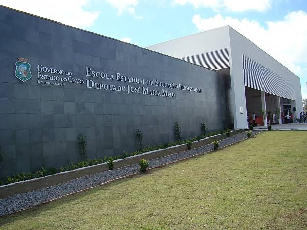 Resultado de imagem para escola profissional de guaraciaba do norte"