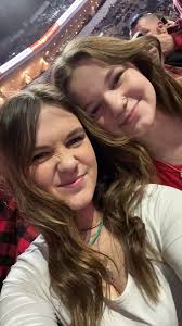 Kallie Volk (@kallie_volk)