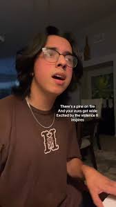 Hi Its Me Lara Sparks