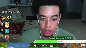 Paul Foose (@paulfoose) កំពុង LIVE