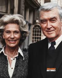 I guess never really knew much about him but this is exactly how would have  imagined Jimmy's life continued after IAWL.