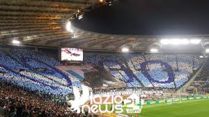 La maxi effige oggi, però, a riempire gli spalti della nord all'olimpico (tutto esaurito, ieri era rimasto solo qualche posto in tribuna) ci sarà una maxi coreografia con l'effige del diablo. Superiorita Onore Stile L Ennesima Vittoria Della Curva Nord Lazio News 24