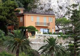Larry Mullen Jr S House In Beaulieu Sur Mer In 2020 Celebrity Houses Larry Mullen Jr House Styles