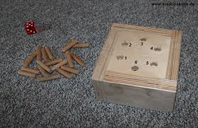 In unserer datenschutzerklärung haben wir alle wesentlichen informationen über unseren umgang mit ihren personenbezogenen daten und ihre diesbezüglichen rechte zusammengestellt. 4 Einfache Kinder Holz Spiele Selber Bauen Rundhoelzer Kinder Holz Holzspielzeug Selber Bauen Brettspiel Selber Machen