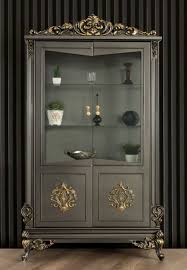 Awesome wohnzimmer vitrine weis hochglanz photos globexusaus von wohnzimmer vitrine weiß hochglanz bild Casa Padrino Luxus Barock Wohnzimmer Vitrine Grau Gold 130 X 55 X H 210 Cm Prunkvoller Barock Vitrinenschrank Mit 2 Glasturen Edle Barock Mobel Kaufen Bei Demotex Gmbh