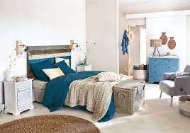 tete de lit 140 en lattes de manguier maisons du monde mobilier de salon mobilier de salle a manger chambre bleu canard