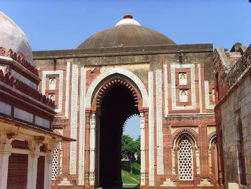 Gates of Delhi - Wikipedia