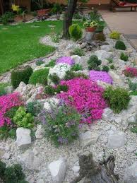Enjoy free pictures of landscaping rock gardens around to help you choose the best design for your home. 25 Beautiful Front Yard Rock Garden Landscaping Design Ideas Godiygo Com