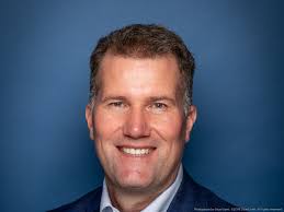 WaFd CEO Brent Beardall stable after surviving fatal plane crash in Utah