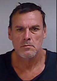 blogdelosguachs Aquí si difiero mi amigo, el de la entrevista no es el  hermano del primito, su nombre es Genaro Rojas Jr, personaje conocido en el  valle de Texas el cual ha