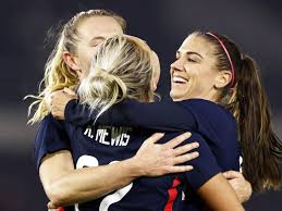 A popular american soccer player who plays for houston dash of the national women's soccer league and the united states national team as a midfielder. Uswnt Vs Netherlands Rose Lavelle Kristie Mewis Deliver 2 0 Win Sports Illustrated