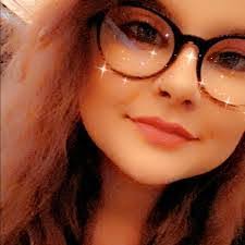 Julie Starbird's Instagram, Twitter & Facebook