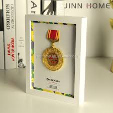 Com seleções bem competitivas, estimativas dão conta de que as duas. Moldura De Madeira Para Fotos Moldura Com Mede Honra Para Competicao Instituicao Educacional Decoracao De Casa Escola Buy Vitoria De Alta Qualidade Medalhas Medalhas De Bespoke Badminton Medalhas Para Casa Photo Frame De Imagem Medalha De