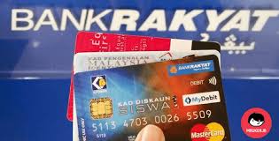 Untuk perbankan peribadi, produk dan perkhidmatan yang ditawarkan ialah akaun simpanan dan akaun semasa, pembiayaan islamik dalam bentuk pinjaman peribadi dan pajak gadai, kad kredit dan kad debit islamik, dan perancangan. Bank Rakyat Lanjutkan Waktu Operasi Untuk Korang Datang Collect Kad Diskaun Siswa Rm250 Tu