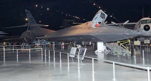 The aircraft was designed to cruise at speeds exceeding mach 3.0,. Lockheed Sr 71a Blackbird Hoch Fliegendes Aufklarungsflugzeug Fliegt Mit Geschwindigkeit Von 3 529 Km H