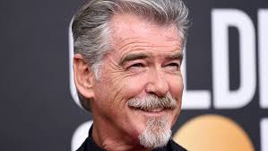 Pierce brosnan, net worth, beard, height, ad, wiki, bio, daughter, age, biography * pierce brosnan is a film producer in america, bio net worth income & height, weight, age family , affairs. Pierce Brosnan Is Mistaken For Colonel Sanders At The Golden Globes Hollywood Life
