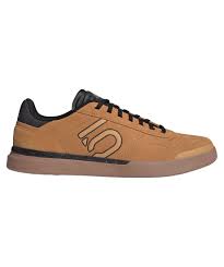 Mountainbike schuhe müssen die perfekte symbiose zwischen fahrradschuh und laufschuh herstellen und aus diesem grund die beste technik beider welten miteinander vereinen. Five Ten Herren Mountainbike Schuhe Sleuth Dlx Kaufen Engelhorn