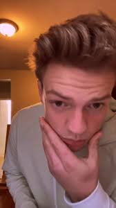 Watch ur boyfriend. #fyp #foryou #straightiswear