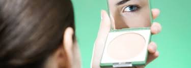 How to get soap out of my eye? 4 Tips To Get That Annoying Piece Of Dust Out Of Your Eye