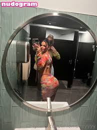 Chloe Swain  chloeeswain  khlomoneyyyy Nude Leaks OnlyFans Photo 28 -  Nudogram v2.0