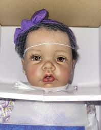 Ashton Drake & Elly Knoops, Brown skin, ADORABLE girl with COA and long  lashes! Baby Dolls