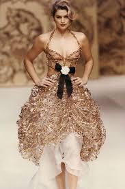 Tags fashion show round in mister. 10 Chic Braless Looks From The Runway