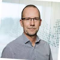 200+ profilů „Desler“