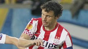 Mark van bommel has been officially confirmed as head coach of bundesliga side wolfsburg. Van Bommel Fires Psv Into Dutch Cup Semi Final Eurosport