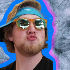 Chandler Moss's Instagram, Twitter & Facebook