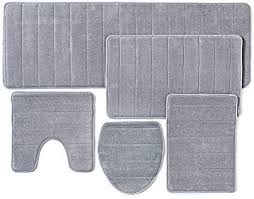 Badezimmer Teppich Aus Memory Schaum Mit Rutschfester Unterseite 5 Stuck Grau Amazon De Kuche Haushalt Badvorleger Badezimmer Teppich