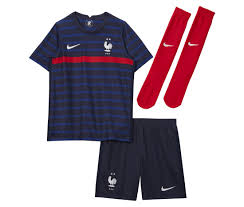 Official adults and kids france jerseys available with printing for the top players including paul pogba, antoine griezmann and karim. Official Kits La Boutique Fff