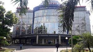 Maybe you would like to learn more about one of these? Lima Universitas Di Bandung Yang Punya Fakultas Ilmu Komunikasi Lengkap Dengan Rincian Biayanya Tribun Jabar