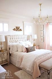 43 Good Room Layout Ideas That Will Inspire You Bedroomdecor Bedroomdesign Bedroomdecoratingideas Bedroomsets Gold Bedroom Beige Bedroom Rose Gold Bedroom