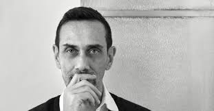 L'Heure de Lire du créateur de mode Jean-Paul Knott