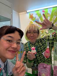 My first art toy fair abroad for my new project @liunicland 🥹🥳 thank you  for the opportunity @supertoyfest it was sooooo fun! Thank you everyone for  supporting and collecting my new ip