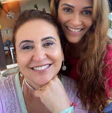 Iana Abreu filha da senadora Kátia Abreu carimba idade nova